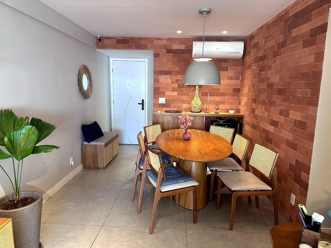 Apartamento Com 3 Quartos Sendo 1 Suíte 3 Banheiros e Com 2 Vagas - Botafogo-RJ Rua Mena Barreto - Botafogo.  Rio de Janeiro - 
