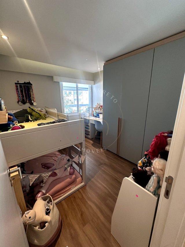 Apartamento Com 3 Quartos Sendo 1 Suíte 3 Banheiros e Com 2 Vagas - Botafogo-RJ Rua Mena Barreto - Botafogo.  Rio de Janeiro - 