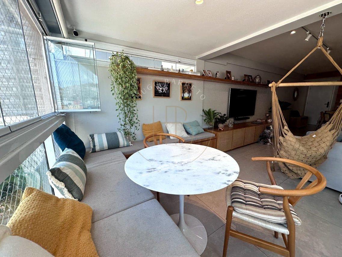 Apartamento Com 3 Quartos Sendo 1 Suíte 3 Banheiros e Com 2 Vagas - Botafogo-RJ Rua Mena Barreto - Botafogo.  Rio de Janeiro - 