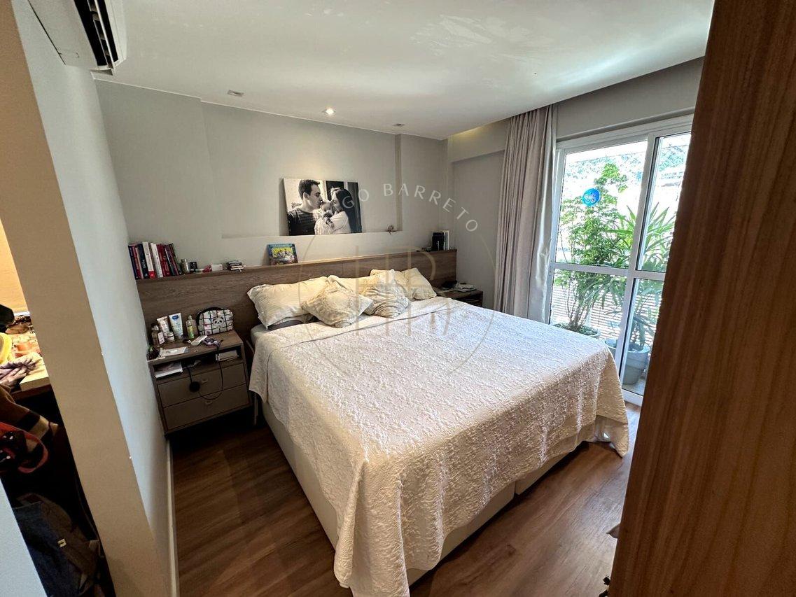 Apartamento Com 3 Quartos Sendo 1 Suíte 3 Banheiros e Com 2 Vagas - Botafogo-RJ Rua Mena Barreto - Botafogo.  Rio de Janeiro - 