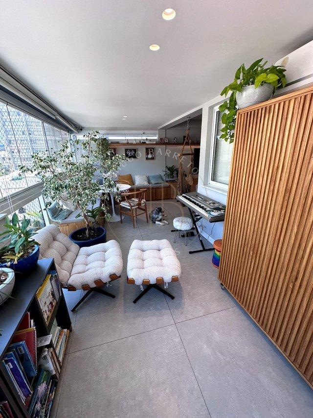 Apartamento Com 3 Quartos Sendo 1 Suíte 3 Banheiros e Com 2 Vagas - Botafogo-RJ Rua Mena Barreto - Botafogo.  Rio de Janeiro - 