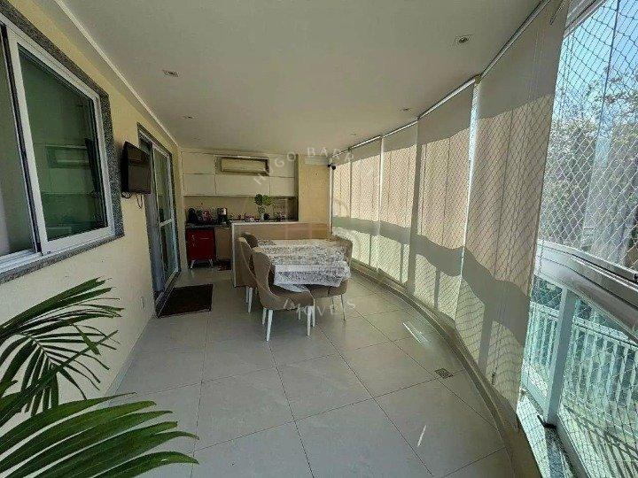 Apartamento Mobiliado Com 3 Quartos Sendo 1 Suíte 3 Banheiros e Com 1 Vaga Coberta Rua Ministro Aliomar Baleeiro   Rio de Janeiro - 