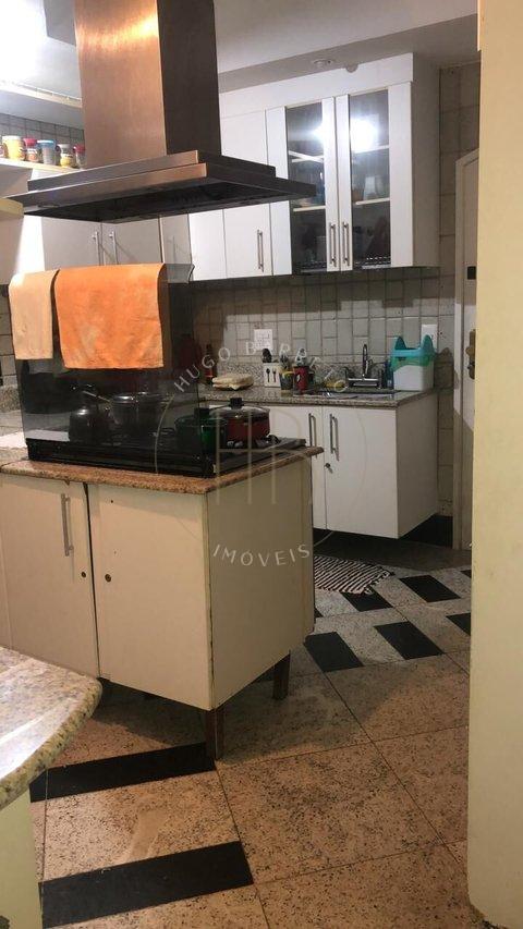 𝐀𝐩𝐚𝐫𝐭𝐚𝐦𝐞𝐧𝐭𝐨 𝐅𝐫𝐞𝐧𝐭𝐞 𝐌𝐚𝐫 𝐧𝐚 𝐁𝐚𝐫𝐫𝐚 𝐝𝐚 𝐓𝐢𝐣𝐮𝐜𝐚 Avenida Lúcio - Barra da Tijuca Rio de Janeiro - 