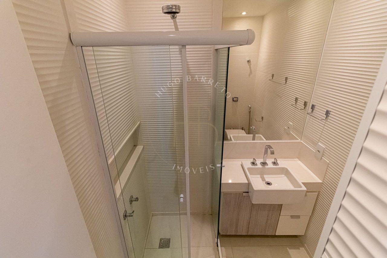 Apartamento 3 Quartos com 1 vaga em Ipanema - RJ Rua Nascimento Silva Rio de Janeiro - 