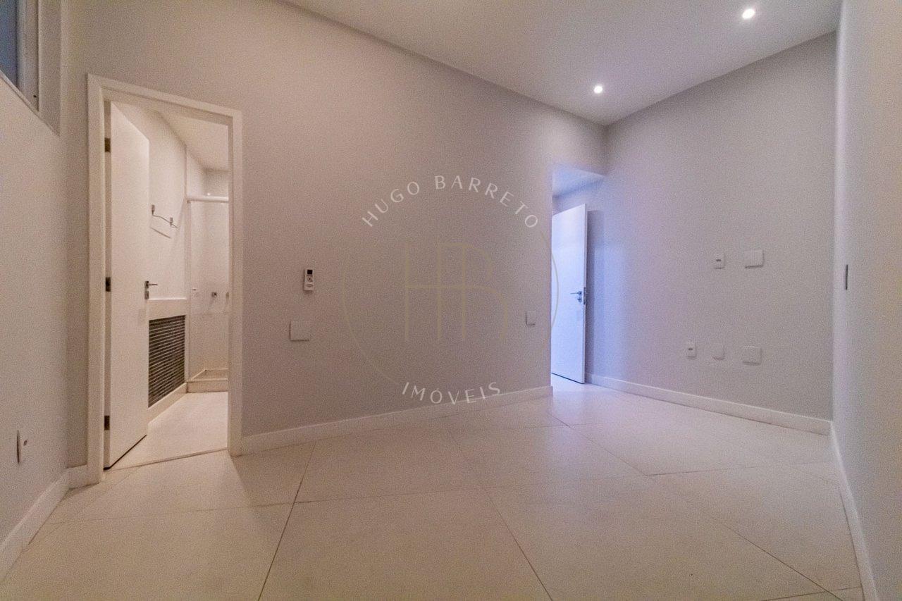Apartamento 3 Quartos com 1 vaga em Ipanema - RJ Rua Nascimento Silva Rio de Janeiro - 
