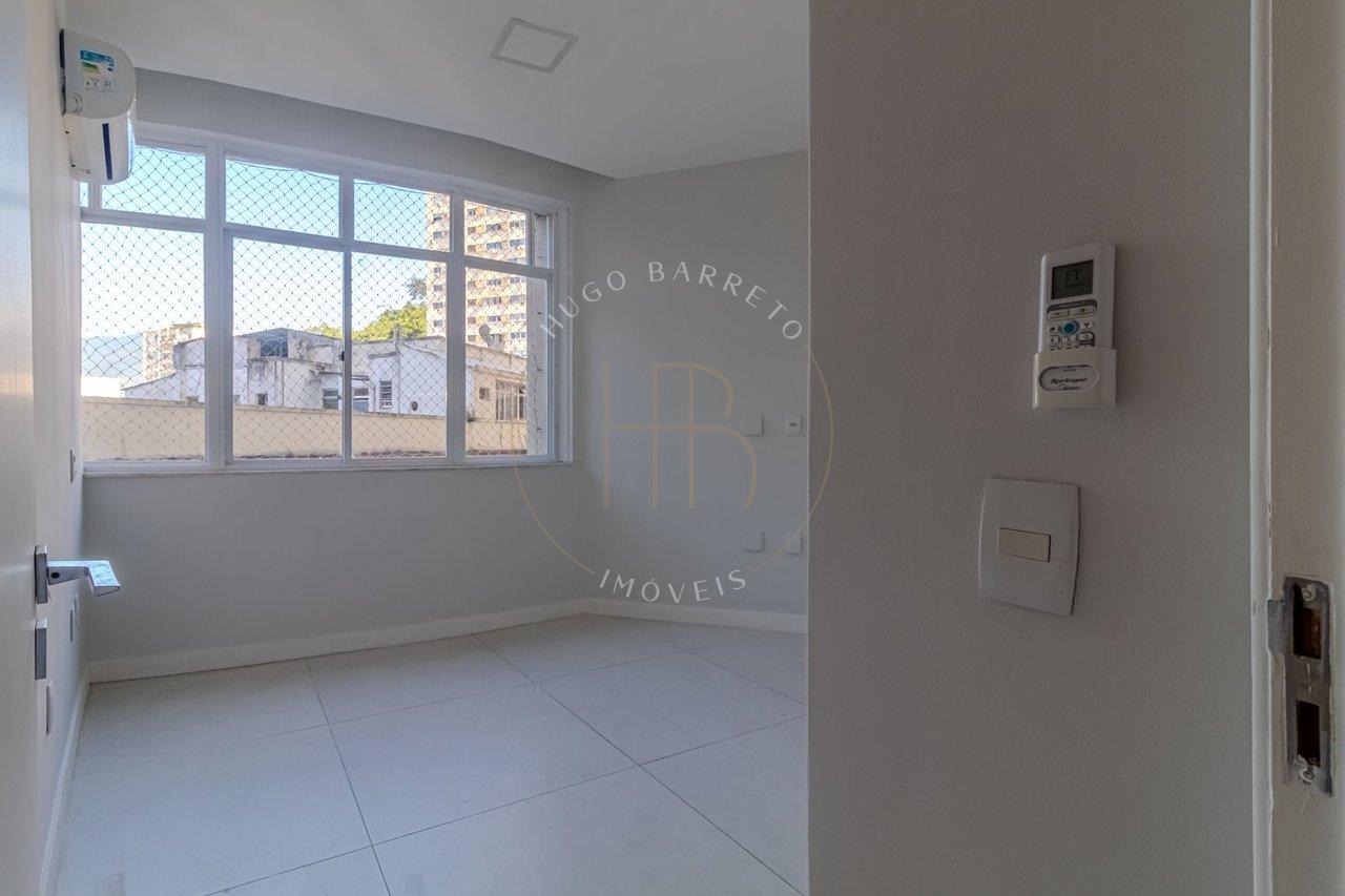 Apartamento 3 Quartos com 1 vaga em Ipanema - RJ Rua Nascimento Silva Rio de Janeiro - 