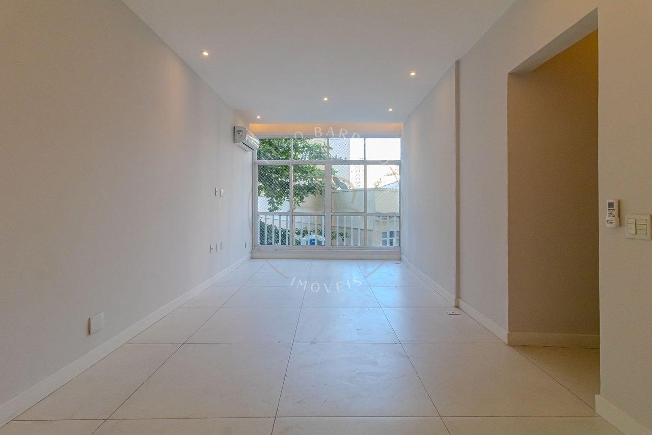 Apartamento 3 Quartos com 1 vaga em Ipanema - RJ Rua Nascimento Silva Rio de Janeiro - 