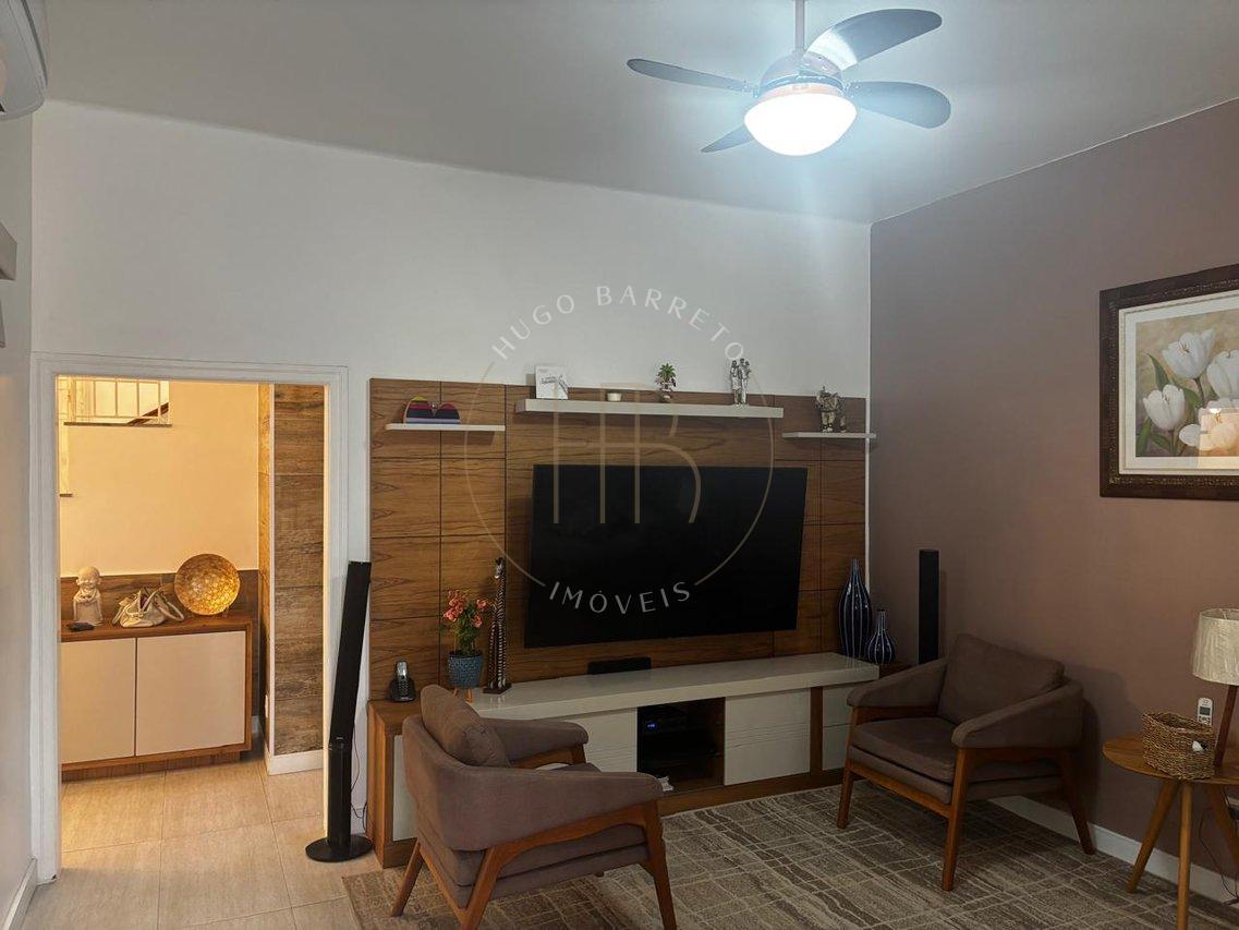 Casa Com 3 Suites mais Dependência no Bairro do Grajaú - RJ Rua Caruaru Rio de Janeiro - 
