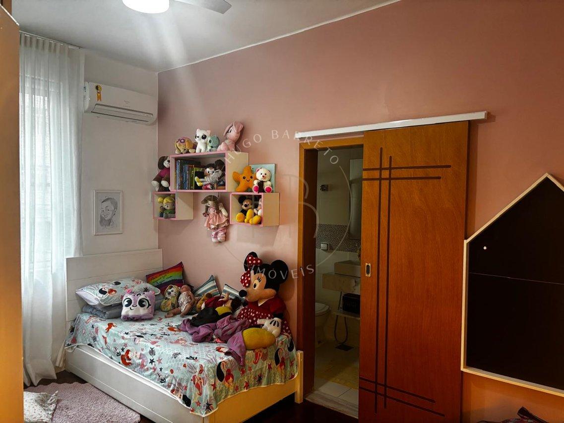 Casa Com 3 Suites mais Dependência no Bairro do Grajaú - RJ Rua Caruaru Rio de Janeiro - 