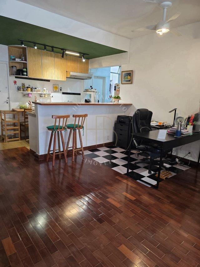 Apartamento Com 2 Quartos + Dep. e Com 1 Vaga em Botafogo Rua Das Palmeiras  Rio de Janeiro - 