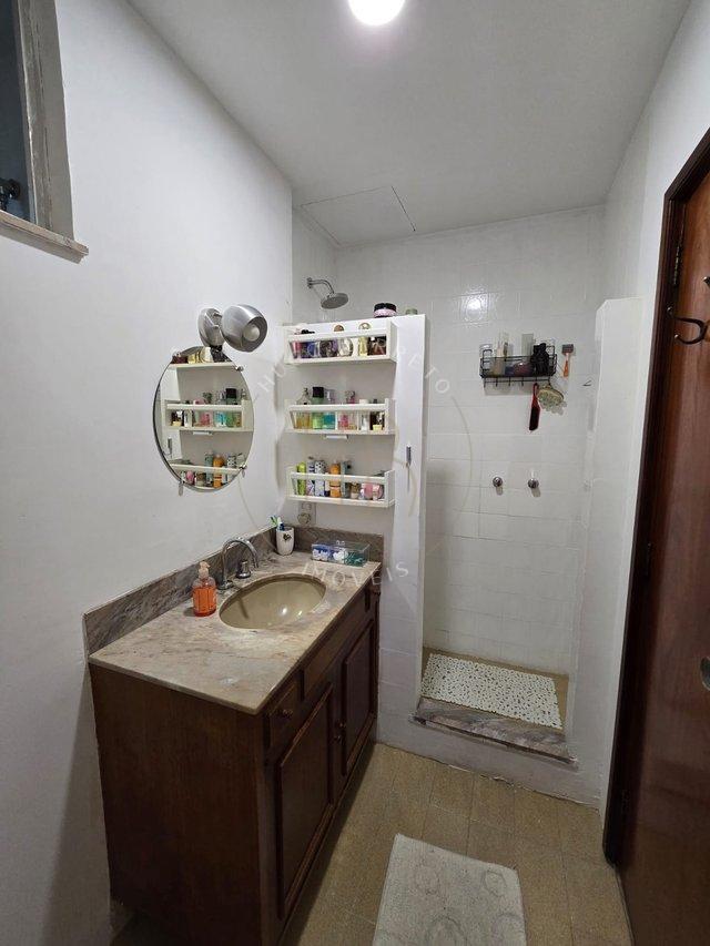 Apartamento Com 2 Quartos + Dep. e Com 1 Vaga em Botafogo Rua Das Palmeiras  Rio de Janeiro - 