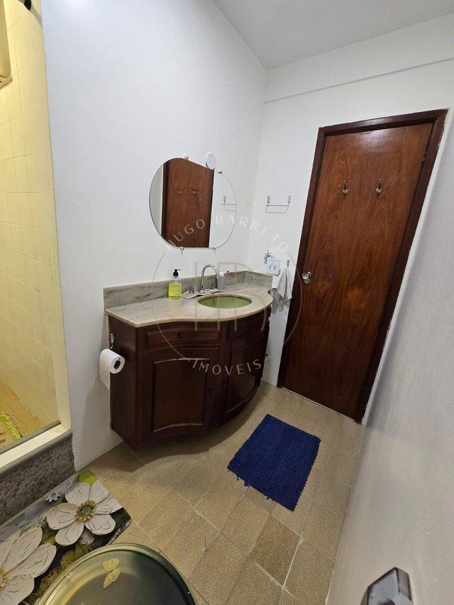 Apartamento Com 2 Quartos + Dep. e Com 1 Vaga em Botafogo Rua Das Palmeiras  Rio de Janeiro - 