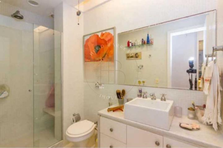 Apartamento 3 Quartos Com Vaga no Leblon - RJ Avenida Borges de Medeiros Rio de Janeiro - 