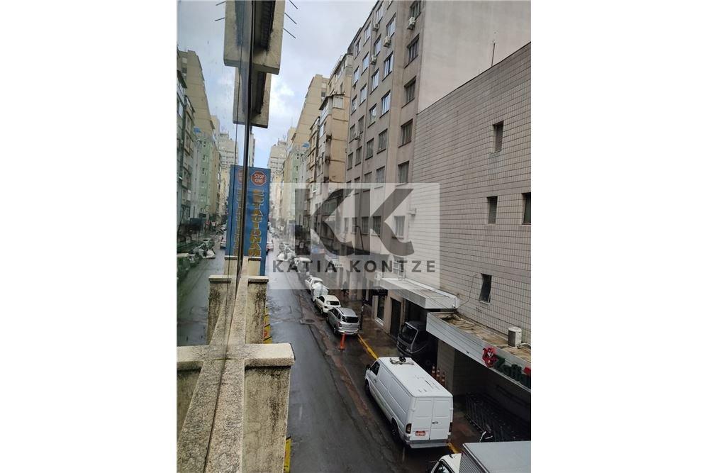Apartamento CHMFP 348 Apto 612521043-10 3 dormitórios 108m² Marechal Floriano Peixoto Porto Alegre - 