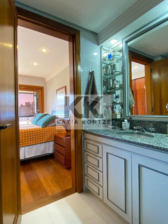 Apartamento Green Palace Apto LA659 140.83m² 3D Dona Laura Porto Alegre - 