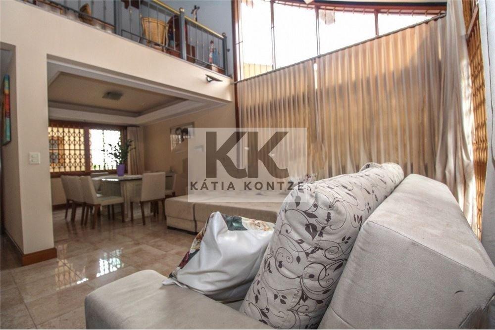 Casa MTMP 120 612541008-15 2 suítes 608m² Travessa Miguel Pereira Porto Alegre - 