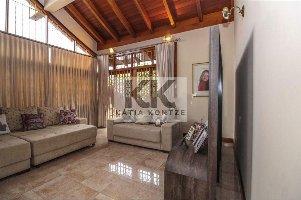 Casa MTMP 120 612541008-15 2 suítes 608m² Travessa Miguel Pereira Porto Alegre - 