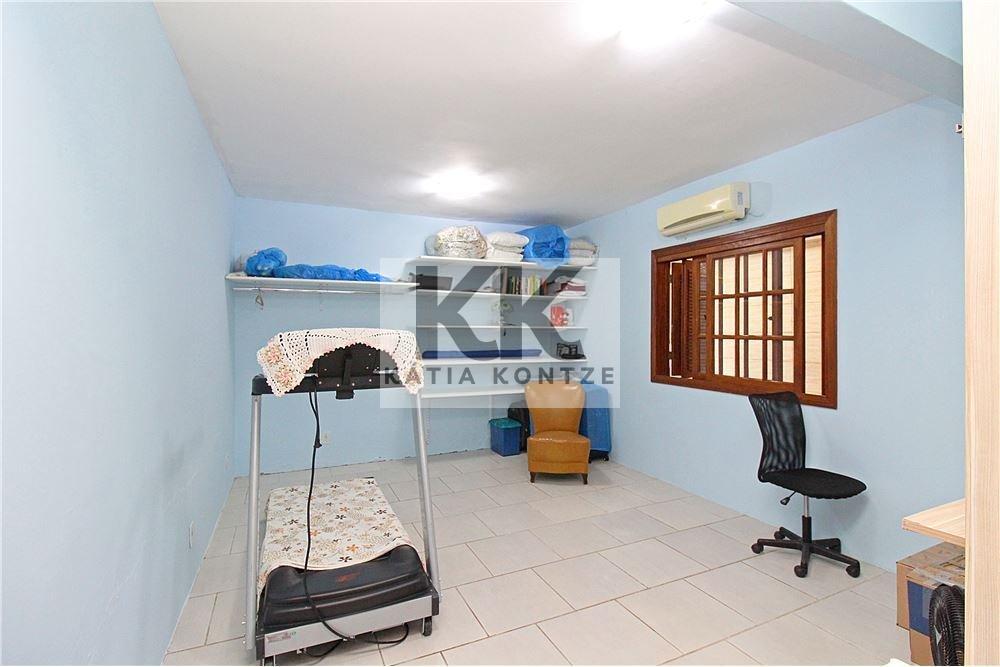 Casa MFF 185 Casa 610221046-2 3 dormitórios 198m² Felizardo de Farias Porto Alegre - 