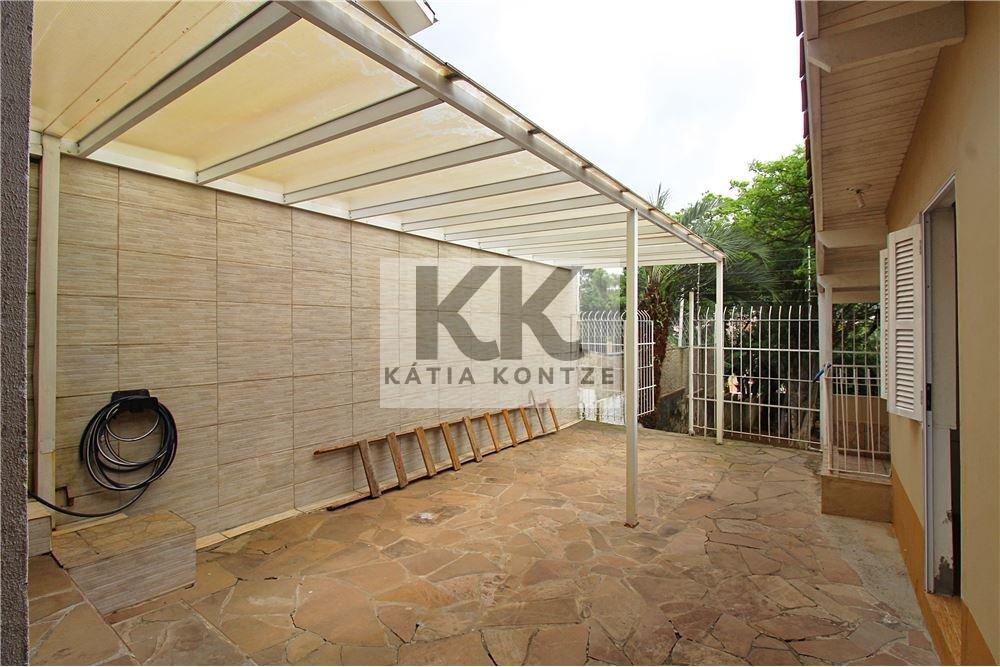 Casa MFF 185 Casa 610221046-2 3 dormitórios 198m² Felizardo de Farias Porto Alegre - 