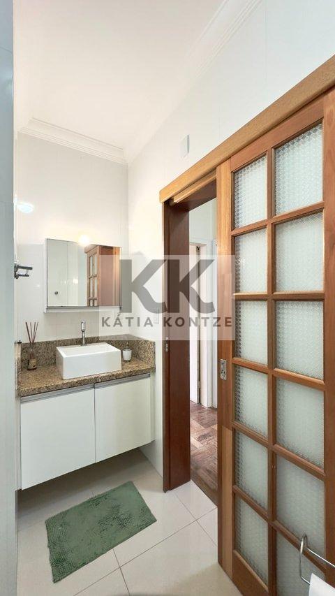 Apartamento Maria Madalena Apto LA704 3 dormitórios 81m² Riachuelo Porto Alegre - 