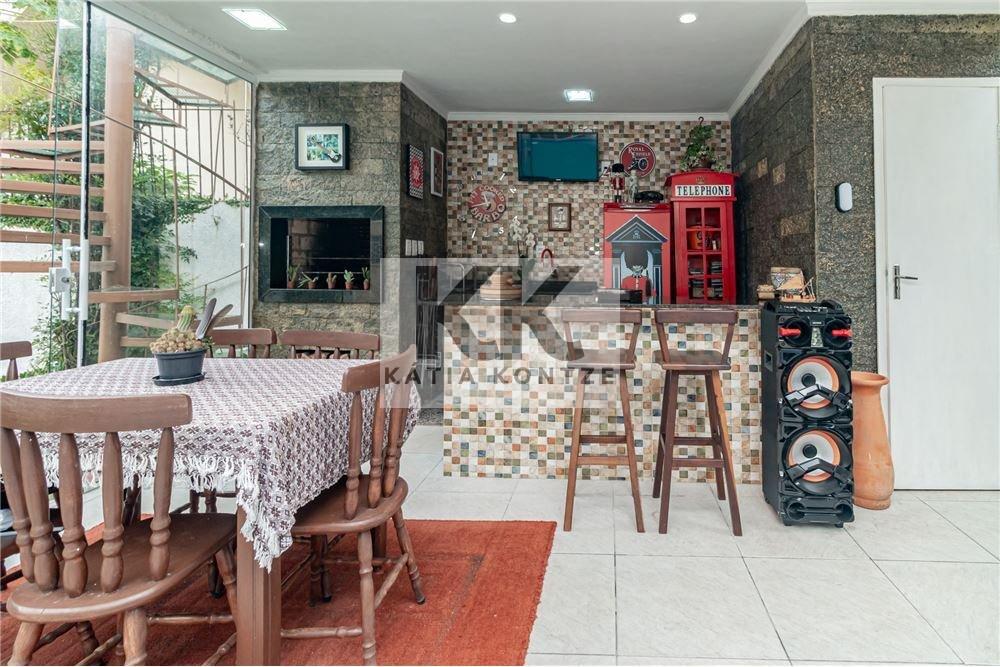 Casa CDPEDS 332 612491004-55 1 suíte 400m² Estácio de Sá Porto Alegre - 