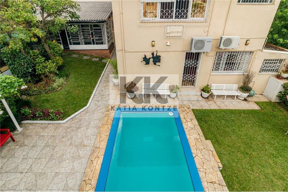 Casa CDPEDS 332 612491004-55 1 suíte 400m² Estácio de Sá Porto Alegre - 