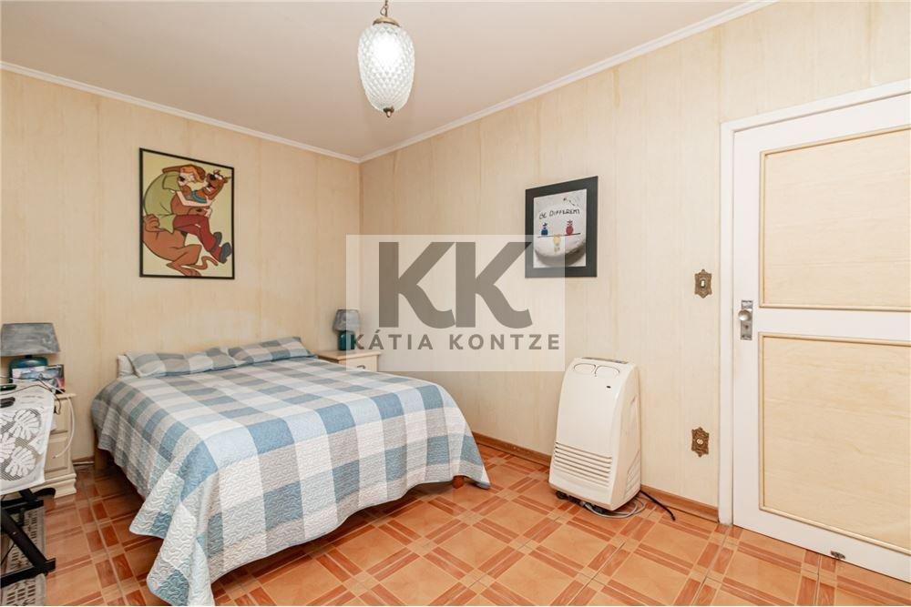 Casa CDPEDS 332 612491004-55 1 suíte 400m² Estácio de Sá Porto Alegre - 