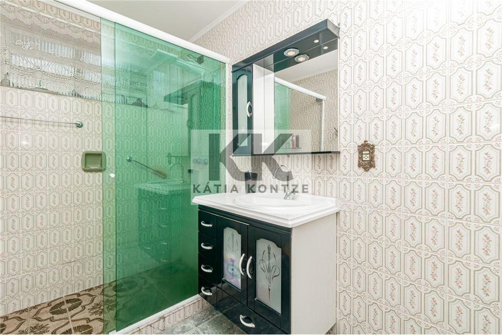 Casa CDPEDS 332 612491004-55 1 suíte 400m² Estácio de Sá Porto Alegre - 