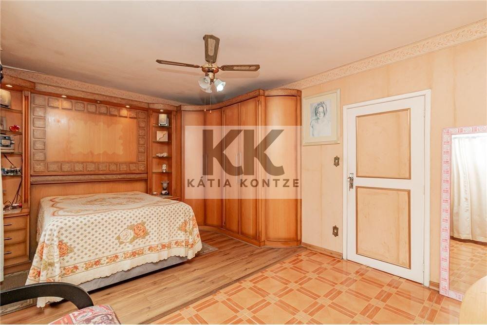 Casa CDPEDS 332 612491004-55 1 suíte 400m² Estácio de Sá Porto Alegre - 
