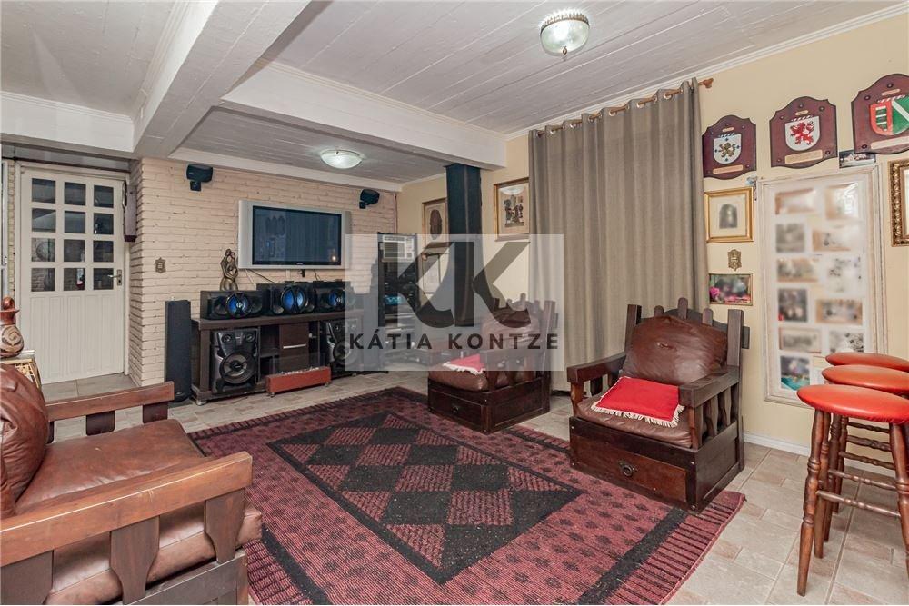 Casa CDPEDS 332 612491004-55 1 suíte 400m² Estácio de Sá Porto Alegre - 