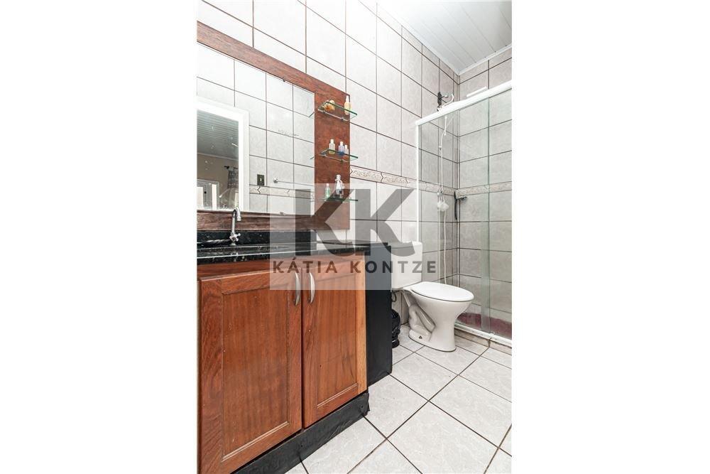 Casa CDPEDS 332 612491004-55 1 suíte 400m² Estácio de Sá Porto Alegre - 