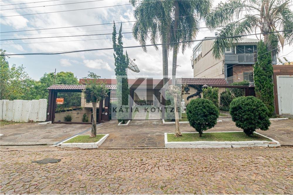 Casa CDPEDS 332 612491004-55 1 suíte 400m² Estácio de Sá Porto Alegre - 