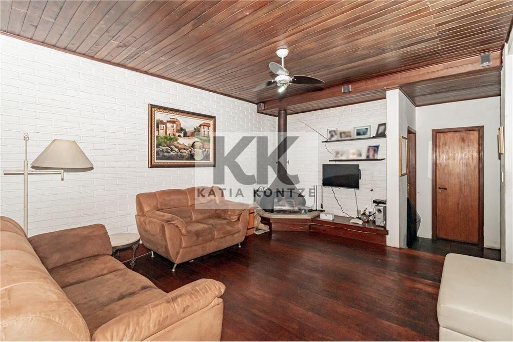 Casa BVAG 270 Casa 612521044-39 390m² 6D Alcides Gonzaga Porto Alegre - 