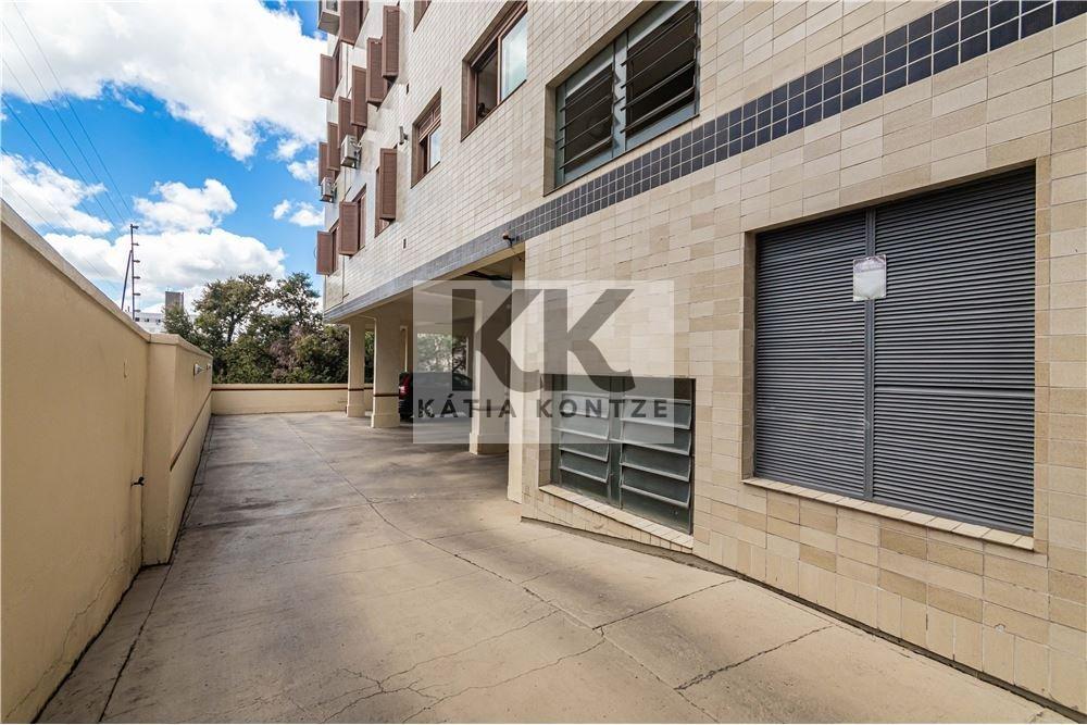 Apartamento PFS 960 Apto 612481055-3 1 suíte 124m² Faria Santos Porto Alegre - 