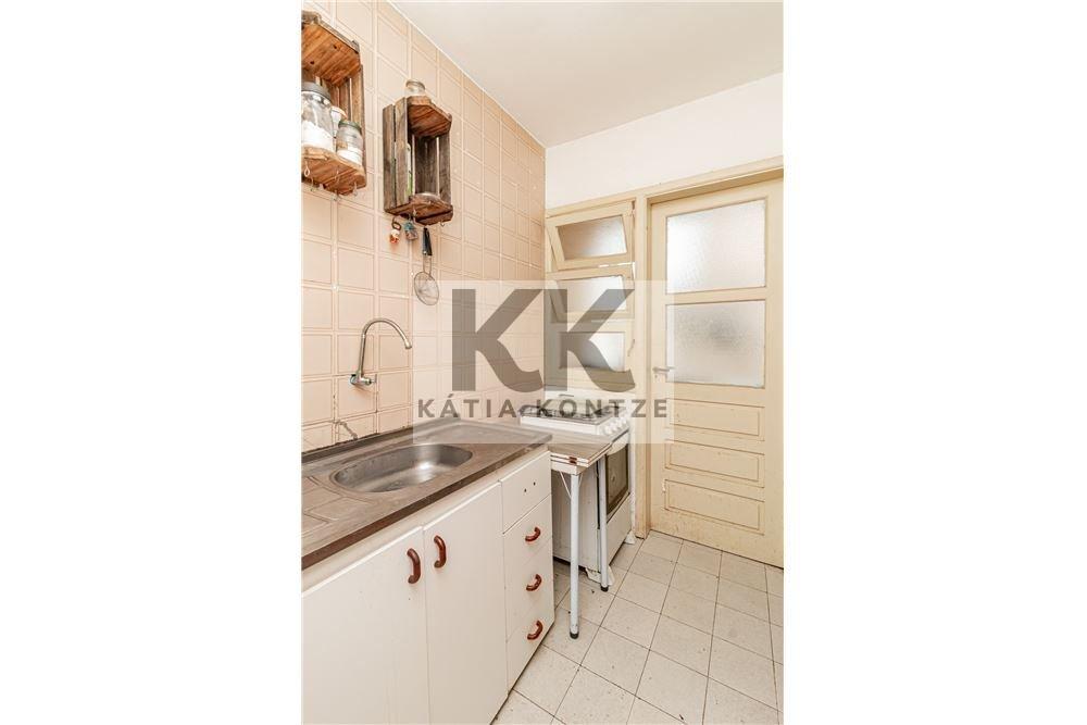 Apartamento CHDR 443 Apto 610221048-18 1 dormitório 68m² Demétrio Ribeiro Porto Alegre - 