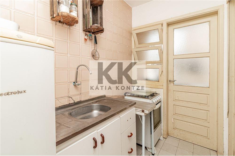 Apartamento CHDR 443 Apto 610221048-18 1 dormitório 68m² Demétrio Ribeiro Porto Alegre - 