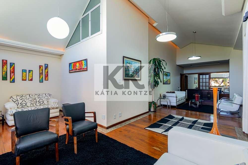 Casa TSNDDF 429 Casa 612481066-215 374m² 6D Sargento Nicolau Dias de Farias Porto Alegre - 