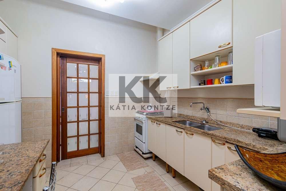 Casa TSNDDF 429 Casa 612481066-215 374m² 6D Sargento Nicolau Dias de Farias Porto Alegre - 