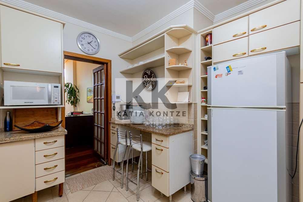 Casa TSNDDF 429 Casa 612481066-215 374m² 6D Sargento Nicolau Dias de Farias Porto Alegre - 