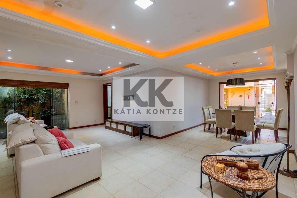 Casa TSNDDF 429 Casa 612481066-215 374m² 6D Sargento Nicolau Dias de Farias Porto Alegre - 