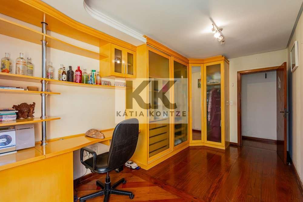 Casa TSNDDF 429 Casa 612481066-215 374m² 6D Sargento Nicolau Dias de Farias Porto Alegre - 