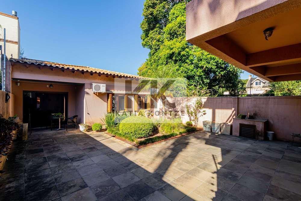Casa TSNDDF 429 Casa 612481066-215 374m² 6D Sargento Nicolau Dias de Farias Porto Alegre - 