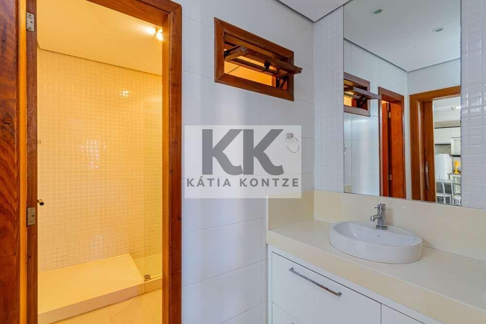 Casa TSNDDF 429 Casa 612481066-215 374m² 6D Sargento Nicolau Dias de Farias Porto Alegre - 
