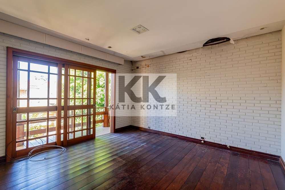 Casa TSNDDF 429 Casa 612481066-215 374m² 6D Sargento Nicolau Dias de Farias Porto Alegre - 