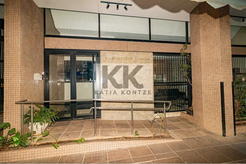 Apartamento CHDA 917 Apto 610221048-29 3 dormitórios 149m² dos Andradas Porto Alegre - 