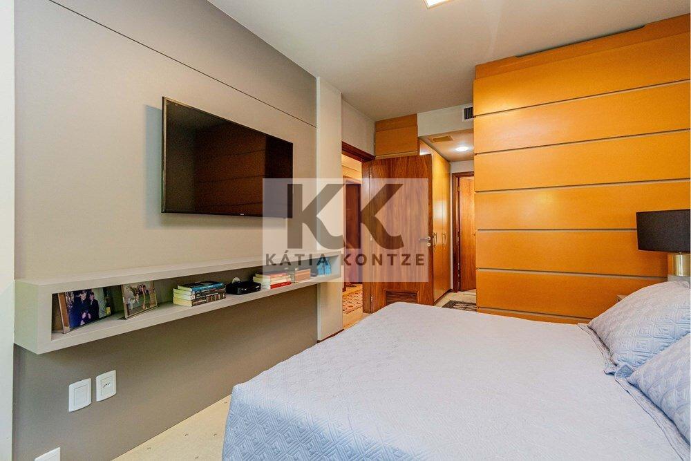Apartamento RBSC 2096 Apto 610371014-124 1 suíte 158m² Santa Cecília Porto Alegre - 