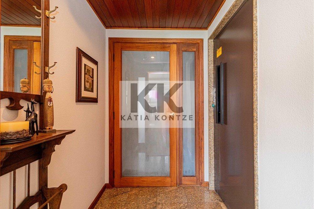 Apartamento RBSC 2096 Apto 610371014-124 1 suíte 158m² Santa Cecília Porto Alegre - 