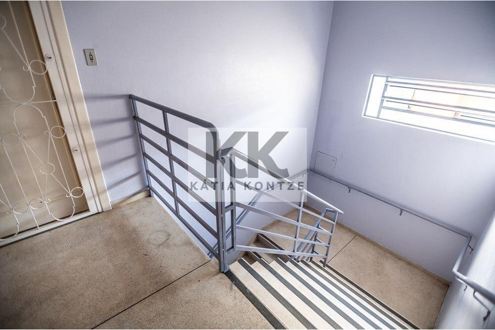 Apartamento MSTLZ 216 Apto 612481068-153 2 dormitórios 70m² Tito Lívio Zambecari Porto Alegre - 