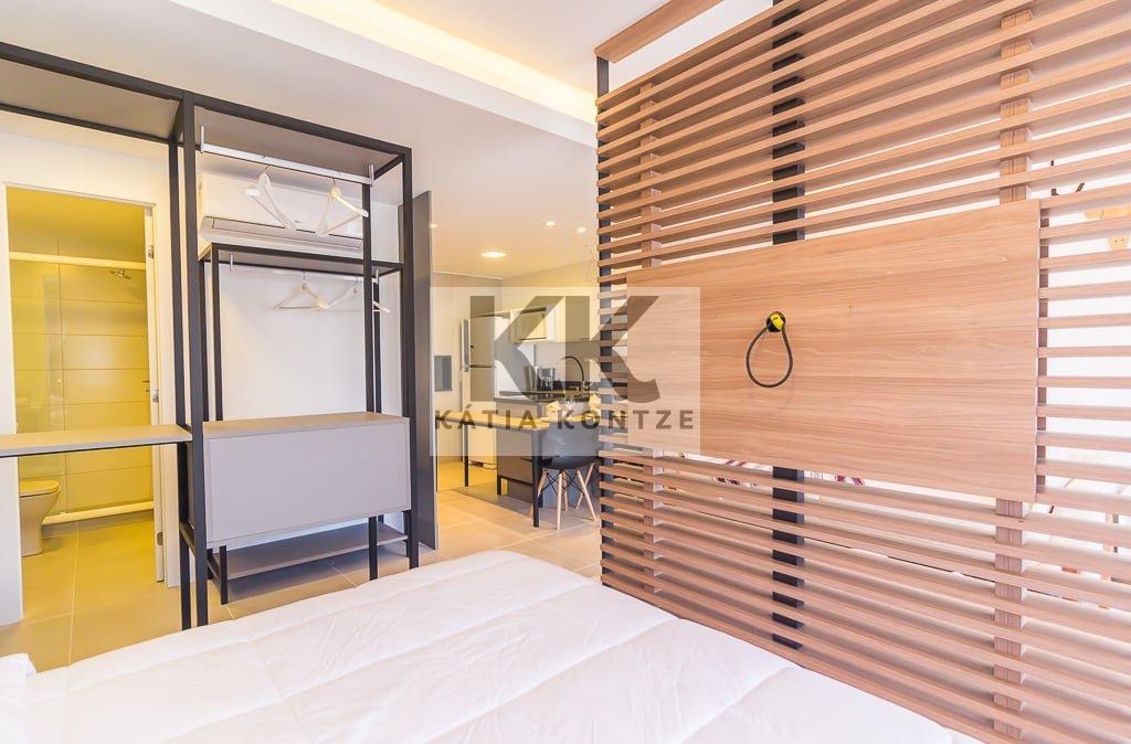Loft Freitas 300 1 suíte 59m² Professor Freitas e Castro Porto Alegre - 