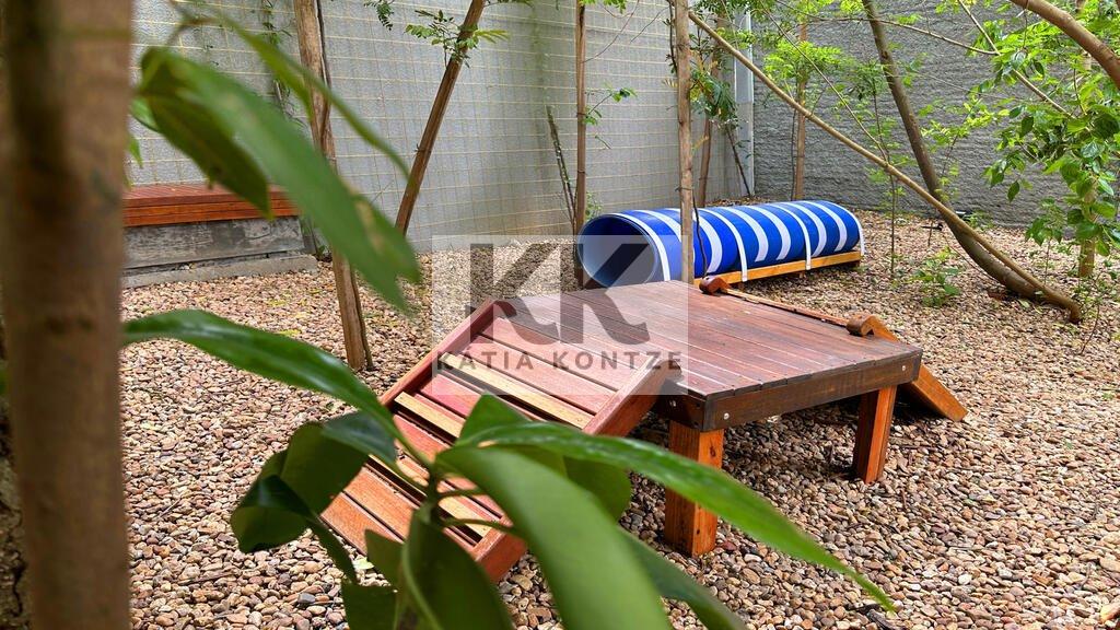 Apartamento Villa Moinhos 1 suíte 55m² Miguel Tostes Porto Alegre - Pet place